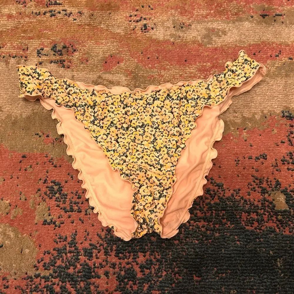 Never Worn Ruffle Floral Bikini Bottom